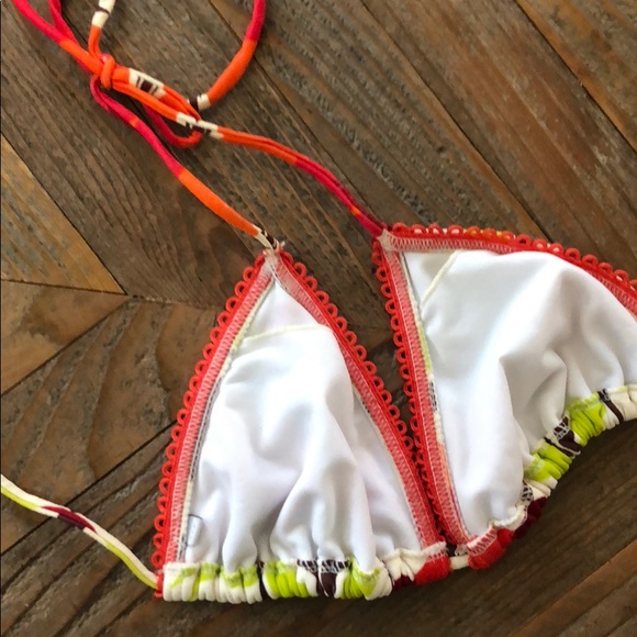 billabong. triangle tie bikini top. (med) - Picture 4 of 6